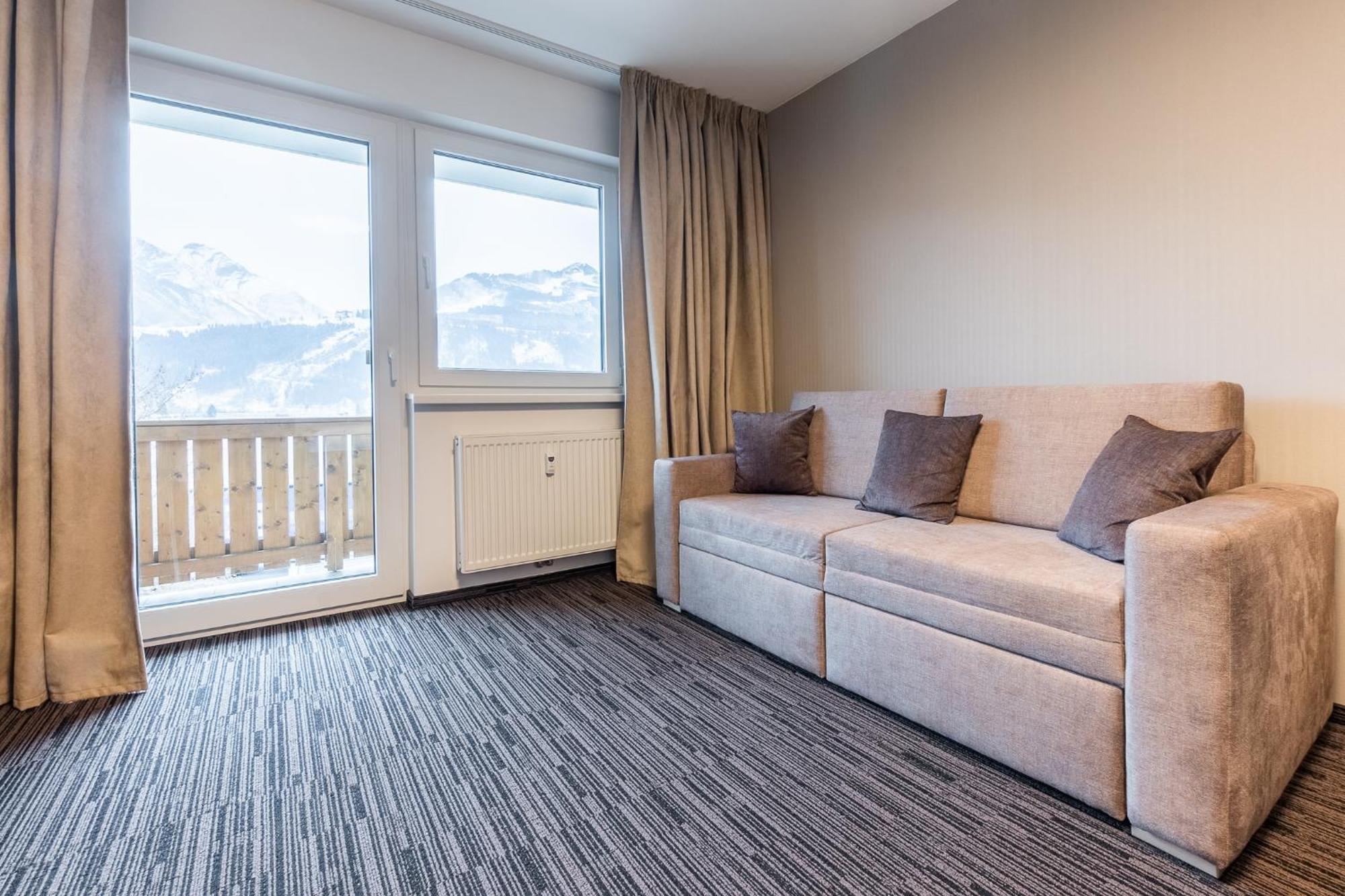 Praga Apartments & Restaurant Zell Am See-Kaprun Piesendorf Exterior photo